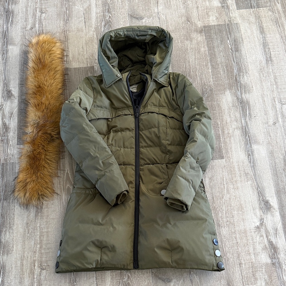Stylish Olive Women's Puffer Jacket with Hood used could use patching.